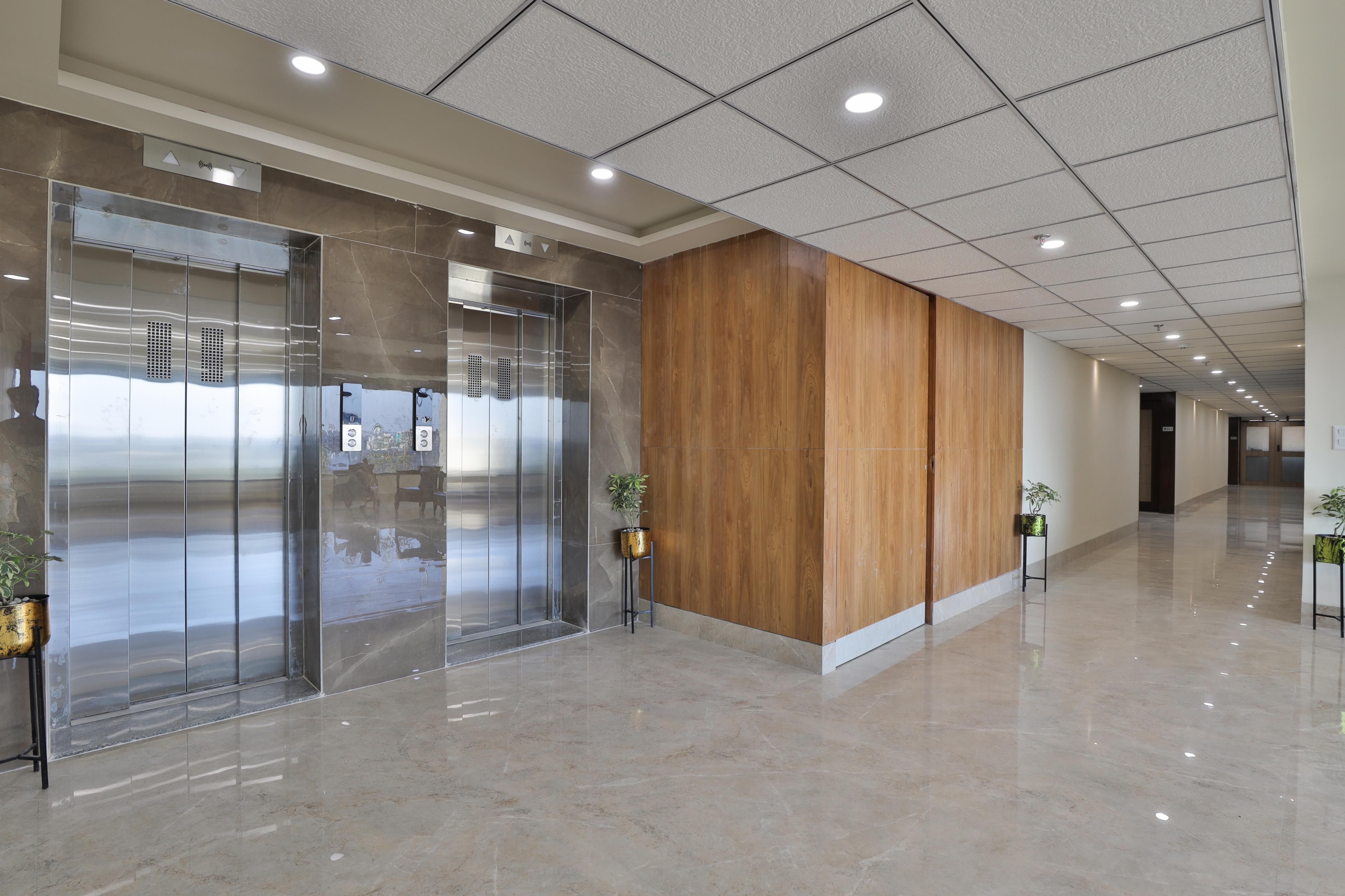 Hotel Monville common lounge with premium seating